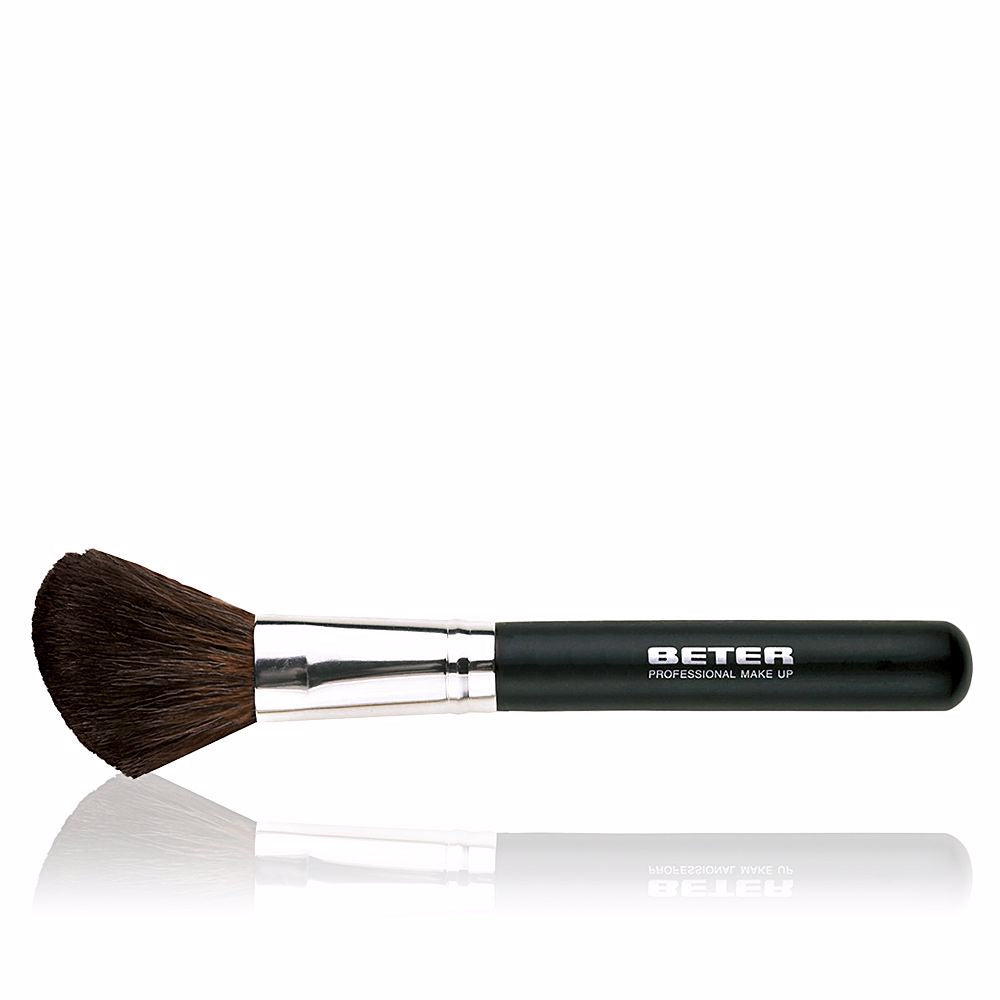 Brocha de maquillaje angular profesional Beter de 15,8 cm