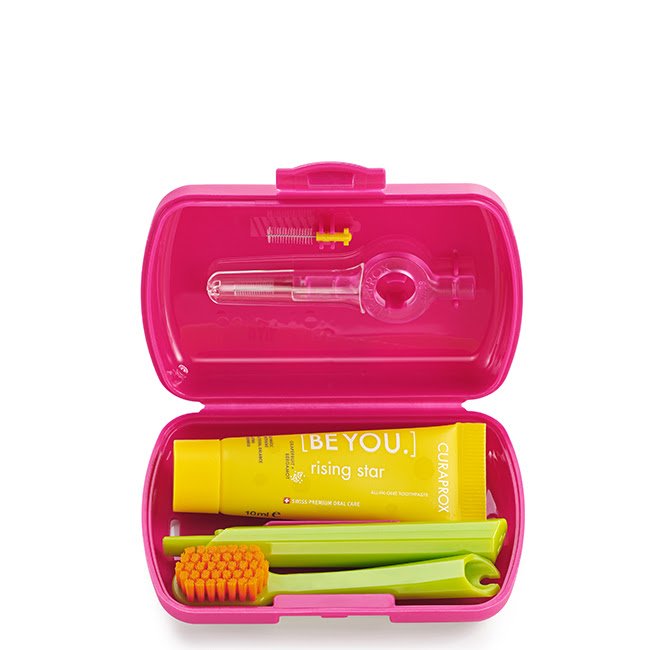 Curaprox Be You Kit de Viagem Vermelho